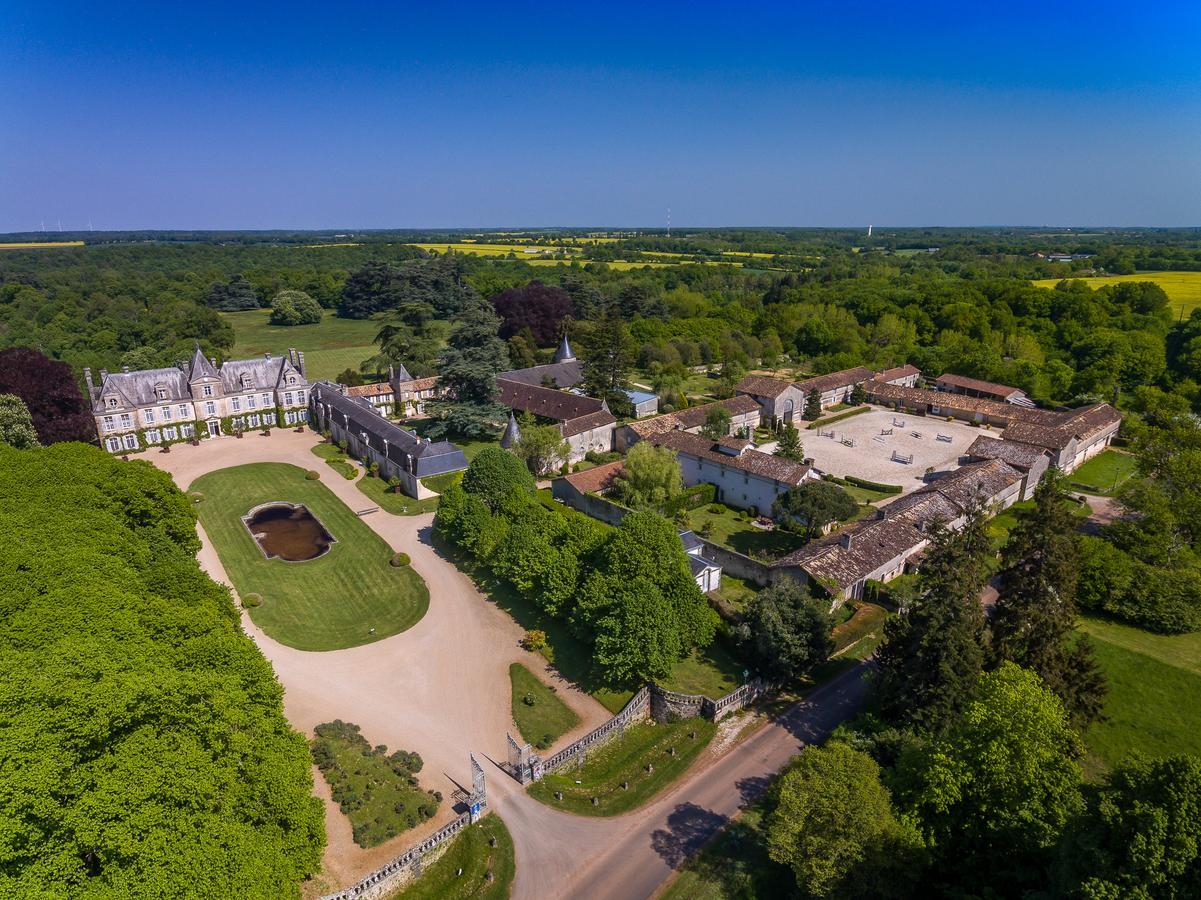 Chateau De Curzay Exterior foto