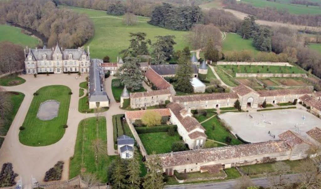 Chateau De Curzay Exterior foto